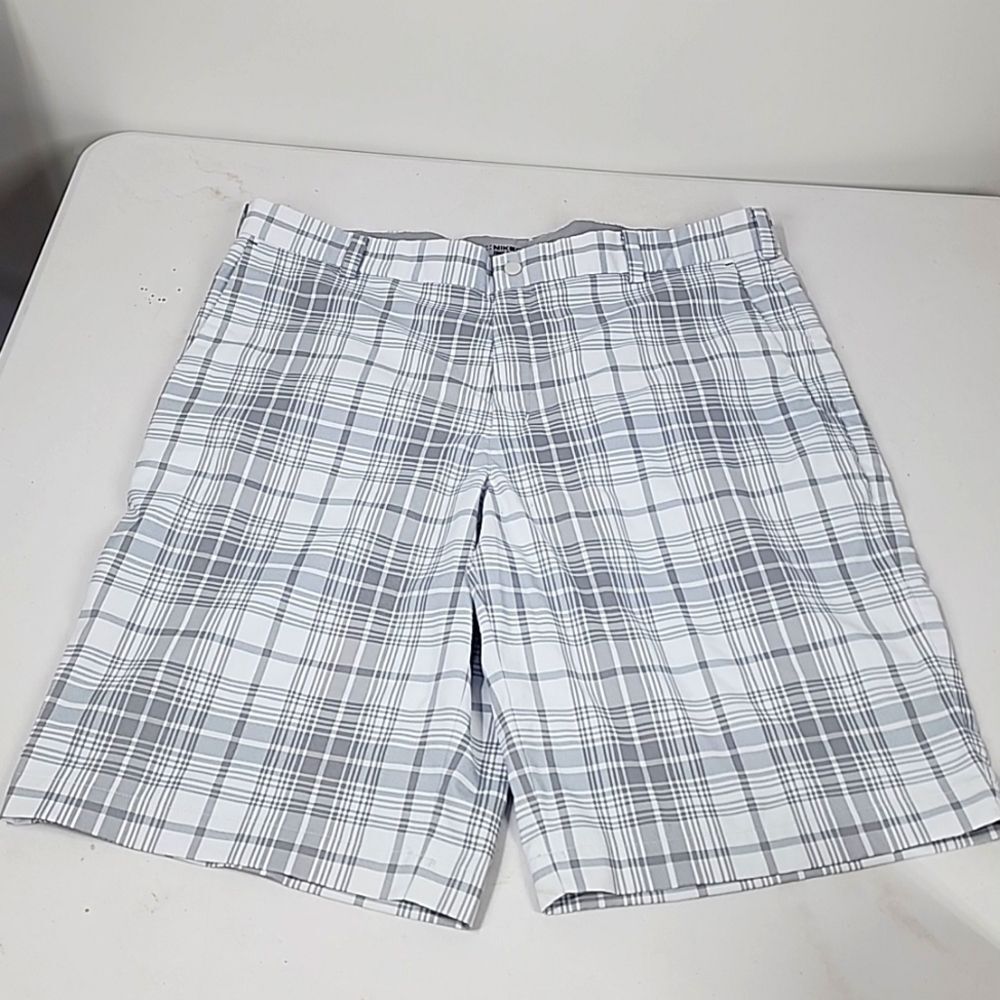 Nike Golf Dri-Fit Tour Performance Men’s Shorts Gray Plaid 36